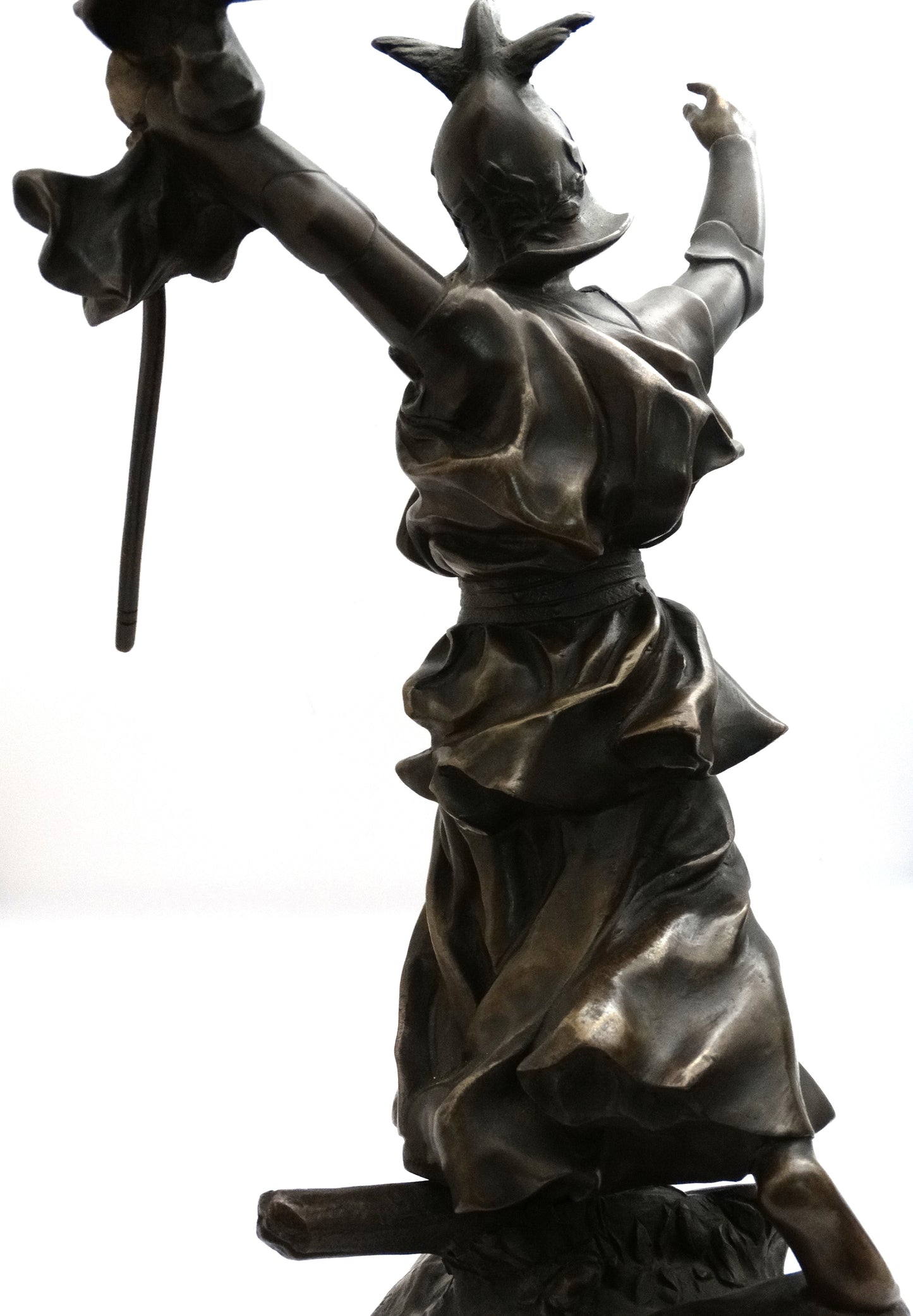 Allégorie « Victoire sur la Prusse » sculpture bronze Emmanuel Hannaux.
Zoom vue arrière.