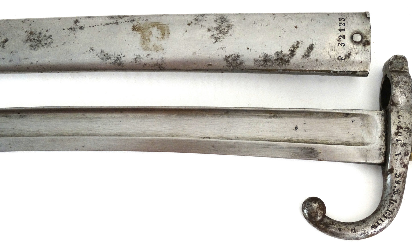 Baïonnette Chassepot Modèle 1866 Châtellerault 1867 | Prise de guerre allemande.
Zoom lame et fourreau face B1