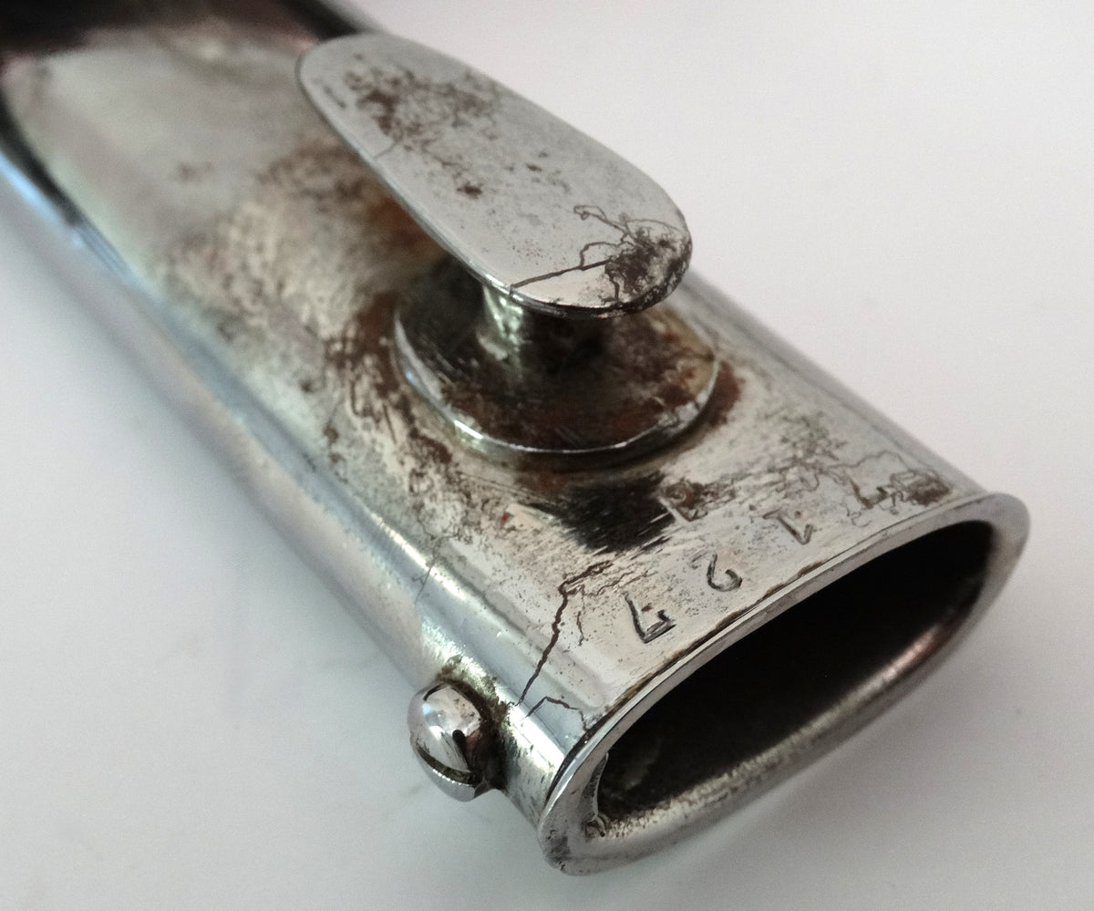 Baïonnette S84/98 III 1944 | Karabiner 98k – Wehrmacht98k – 1944.
Zoom sur marquage fourreau