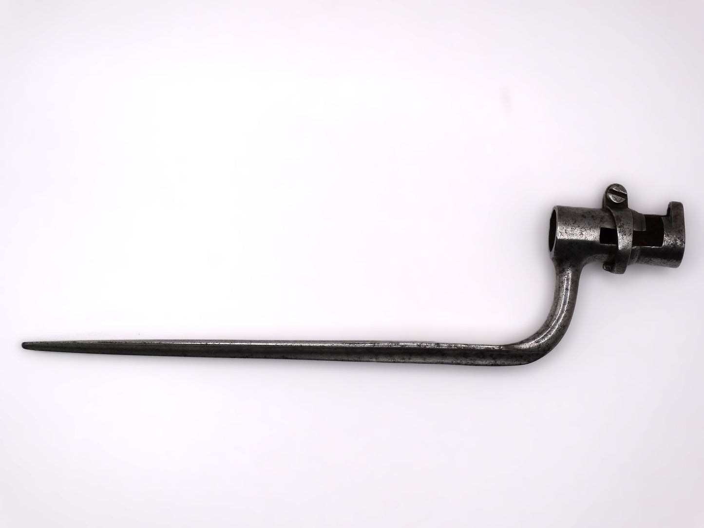 Baïonnette de Cadet à Douille – Modèle An IX (vers 1800) coté gauche