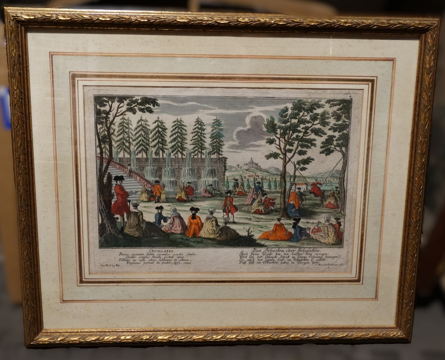 Estampe ancienne : « Vue des fontaines et jardins » Dans son cadre en bois doré.
