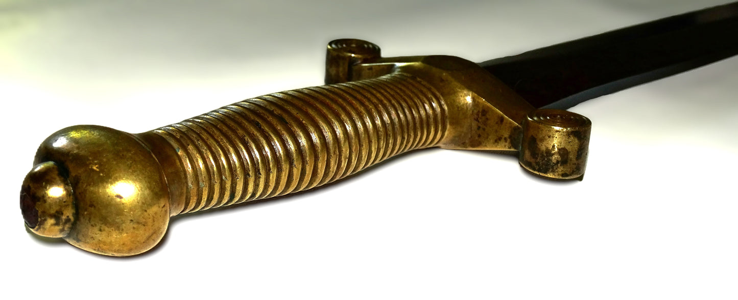 Glaive d’infanterie Modèle 1831 – sans fourreau, sans marquage, authentique.
Poignée laiton 26 cannelures.