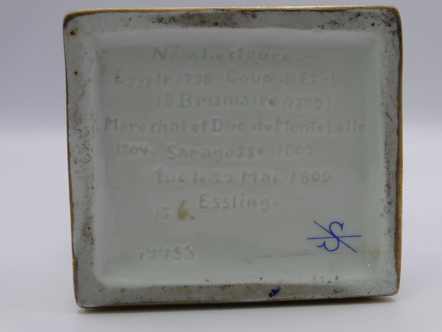 Maréchal Jean Lannes par Scheibe-Alsbach (porcelaine allemande) descriptif sous figurine