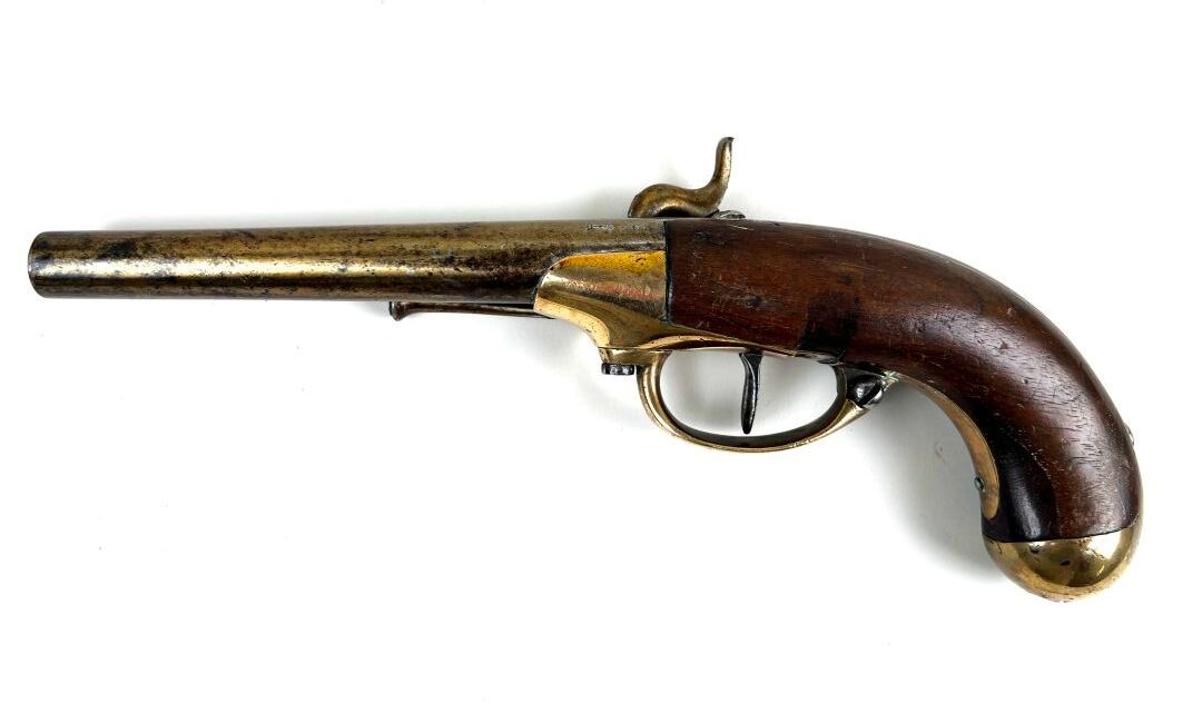Pistolet_modele_1777_transforme_percussion_cavalerie_francaise coté gauche La_Maison_des_Braves