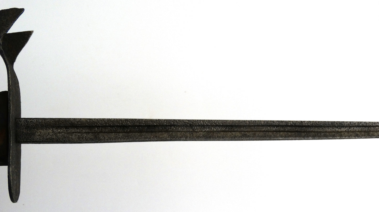 Poignard de Tranchée US M1917 – Garde en Tôle Découpée à 6 Rangées de Dents – Lame