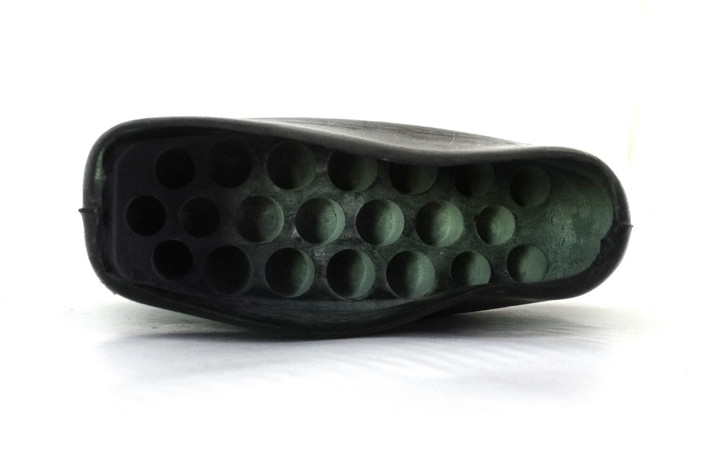 Sabot de Crosse en Caoutchouc pour Fusil Semi-Automatique MAS 4956.
Vue intégrale intérieur.