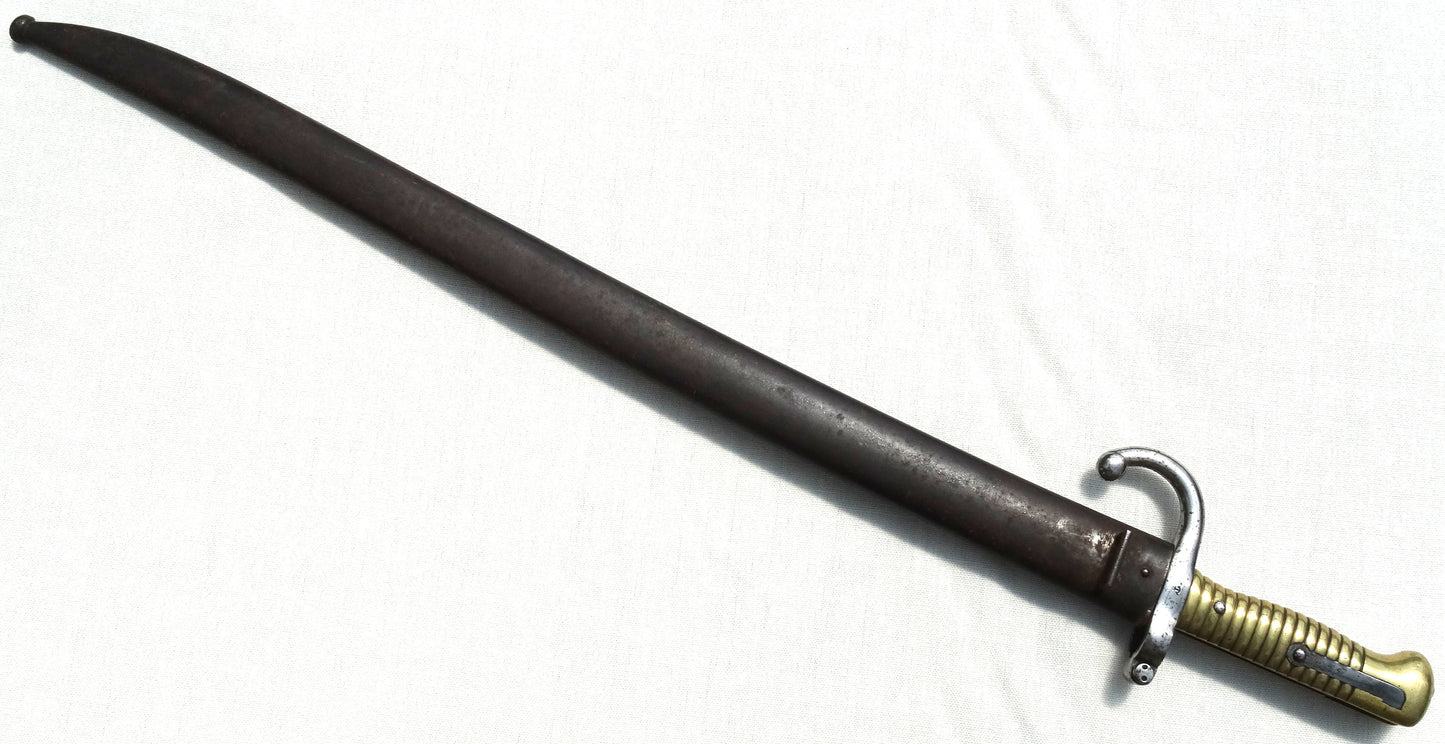 Sabre-baïonnette Chassepot de Marine – Modèle 1866 dans son fourreau