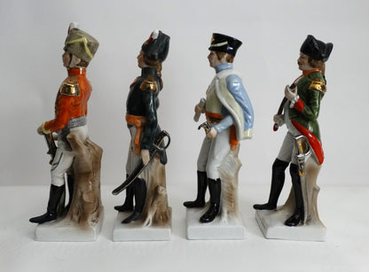 figurines Napoléon – Faïence fine de Desvres – 22 cm – Années 1960. Vue intégrale coté gauche.