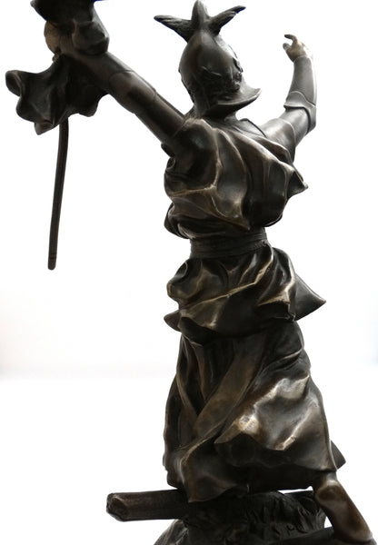 Allégorie « Victoire sur la Prusse » sculpture bronze Emmanuel Hannaux.
Zoom vue arrière.