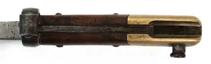 Baïonnette Gras Modèle 1874 avec fourreau Monomatricule.
Zoom sur manche face C.