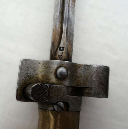 Baionnette_Lebel_M1886_M93_Quillon_coupe_Lame_complete ressort fonctionnel et marquage sur lame