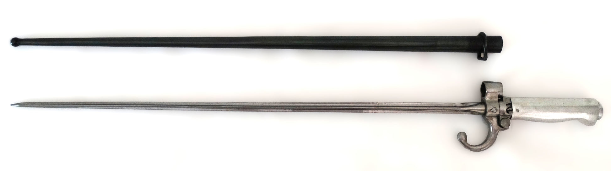 Baïonnette Rosalie Réplique Moderne – Modèle 1886/1915 WW1.
Vue intégrale coté gauche.
