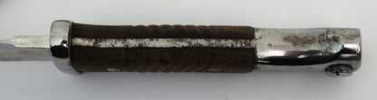 Baïonnette S84/98 III 1944 | Karabiner 98k – Wehrmacht98k – 1944.
Zoom sur poignée face C
