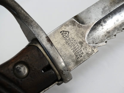 Baïonnette allemande S98/05 à dents de scie – Hammesfahr 1916 – WW1.
Zoom sur marquage de lame.