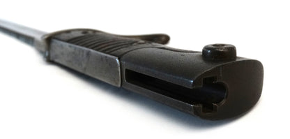 Baïonnette allemande S98/05 à dents de scie – Hammesfahr 1916 – WW1.
Zoom sur dessous de manche et glissière fusil.