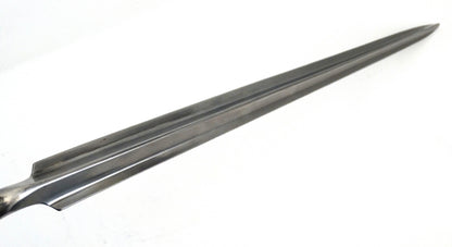 Baïonnette de fusil modèle 1777 avec son fourreau – Réplique Pedersoli.
Zoom sur dessous de la lame.