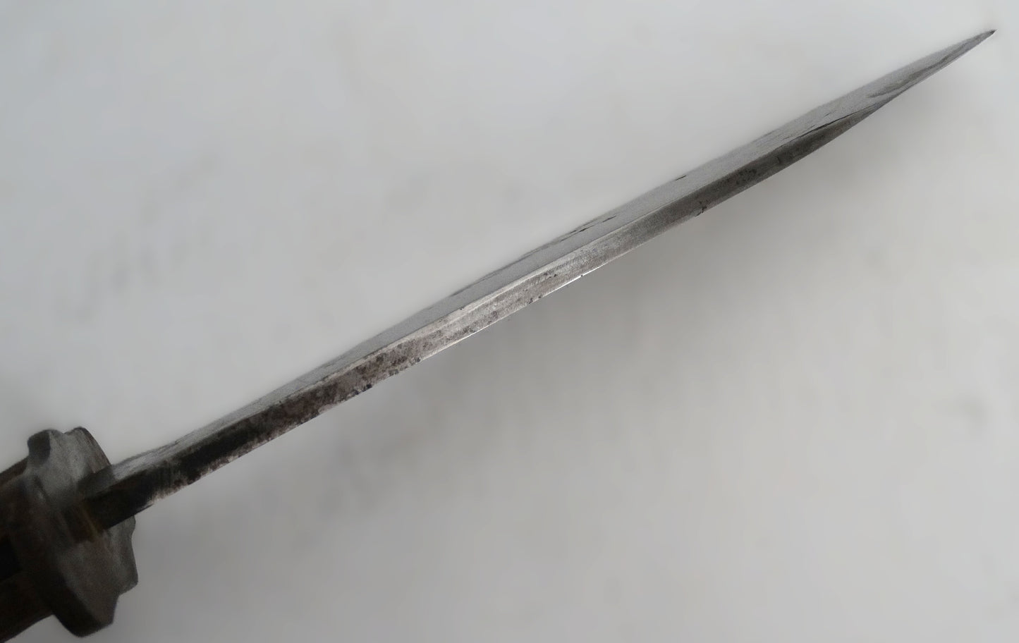 Bolo US Model 1917 PLUMB PHILA 1918 | Couteau de tranchée WWI.
Vue intégrale tranche de la lame.