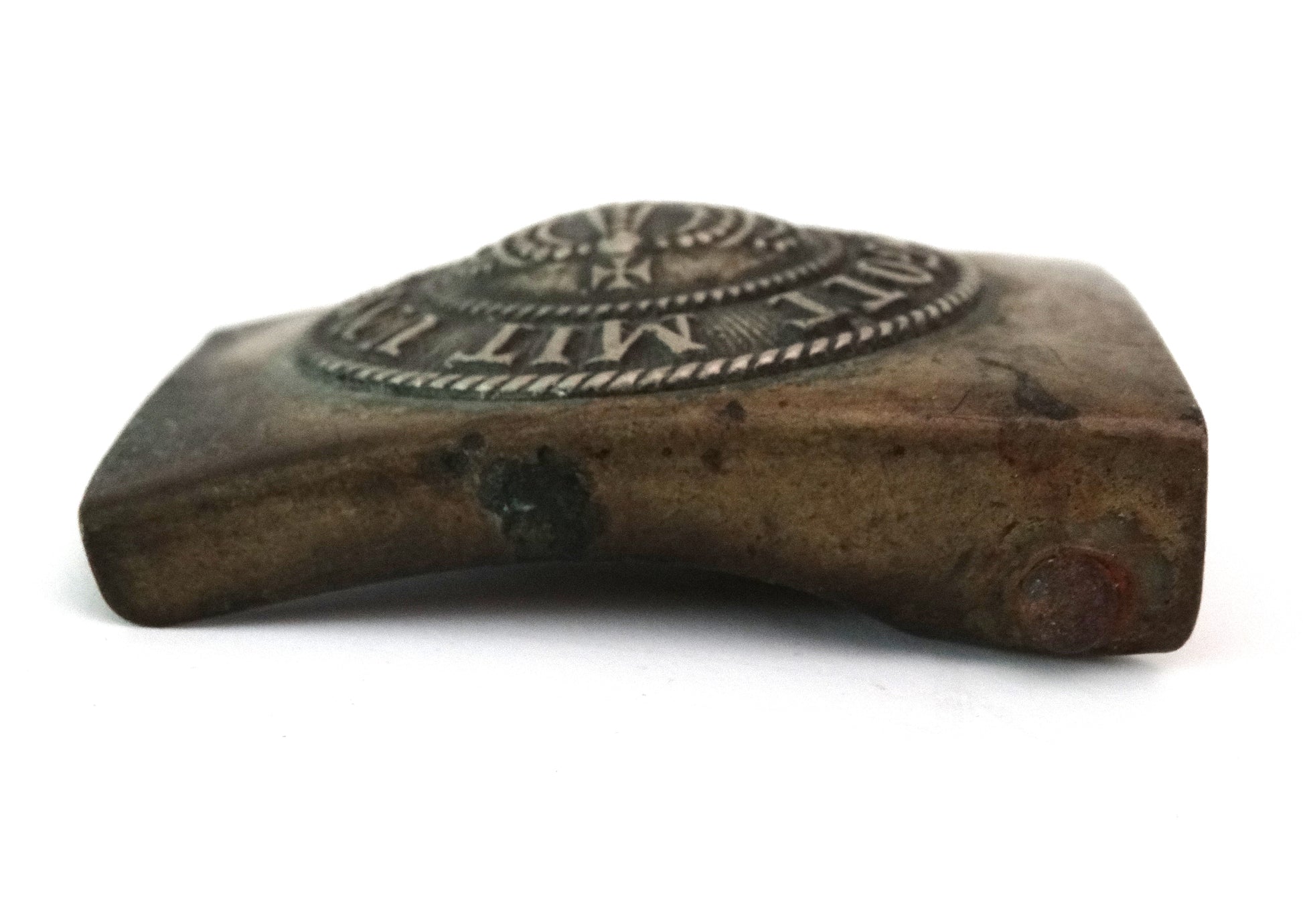 Boucle de ceinturon modèle 1895 Royaume de Prusse Couronne Gott mit uns.
Vue intégrale du dessus.