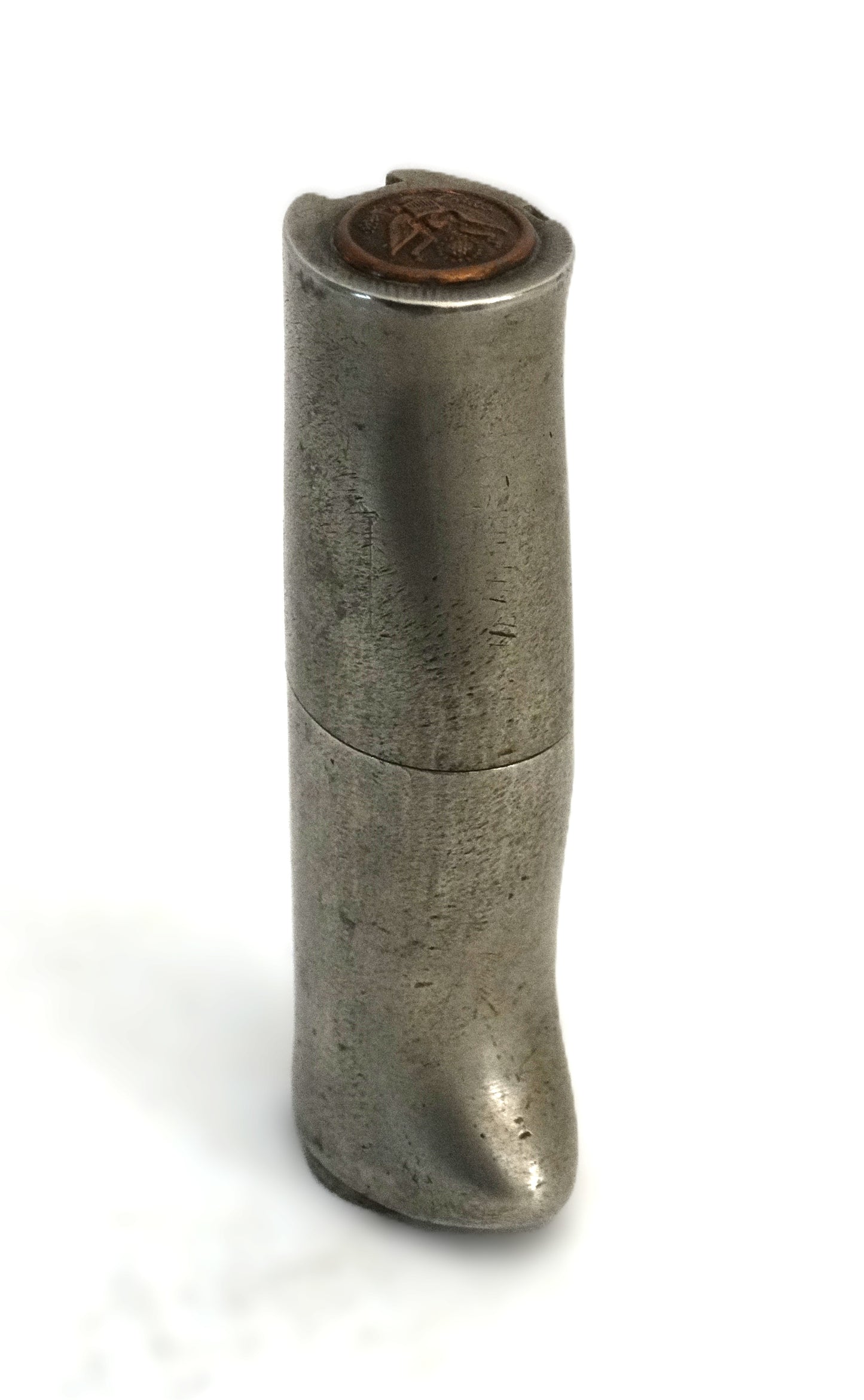 Briquet d’Art de Tranchée WWI – Manche de Baïonnette Rosalie Française & Aigle USA – Réalisation Troupes Américaines en France.
Vue intégrale 3/4 face B.