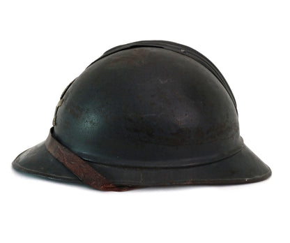 Casque Adrian 1915 Artillerie – Attribut Laiton – Intérieur Bleu Horizon Original – WW1.
Vue intégrale coté gauche.