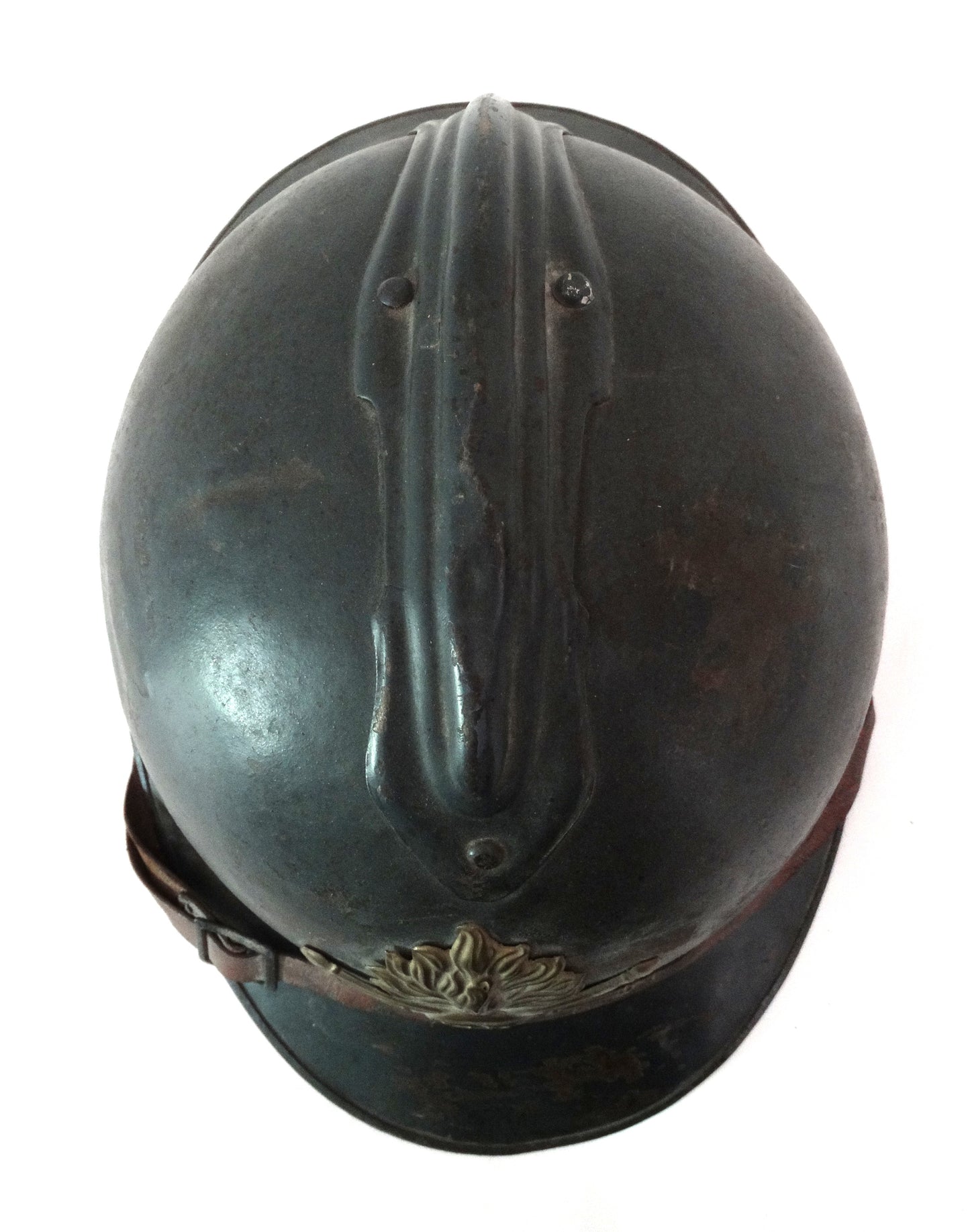 Casque Adrian 1915 Artillerie – Attribut Laiton – Intérieur Bleu Horizon Original – WW1.
Vue intégrale du dessus.