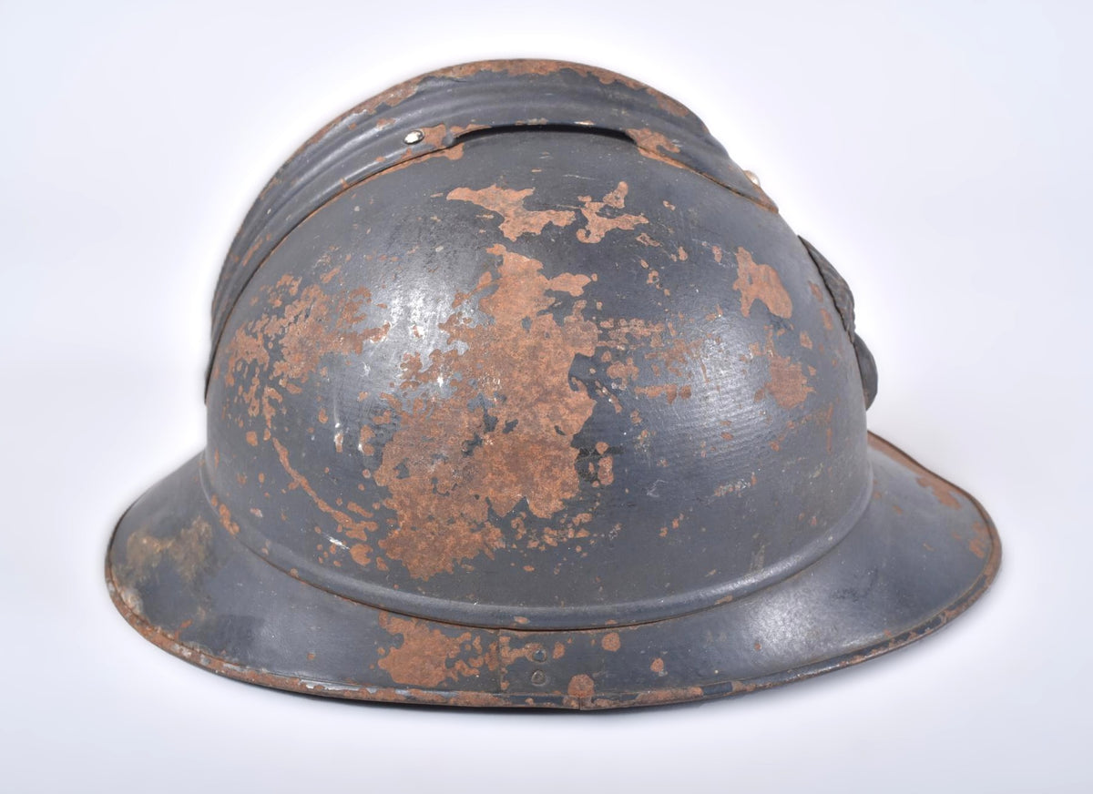 Casque Adrian M15 Infanterie – Coque taille B | 14-18.
Vue intégrale face C