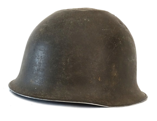 Casque Français Modèle 1951 – 
Vue de 3/4.