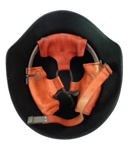  Casque Suisse Modèle 1840 – Coque Acier Noire.
Vue intégrale intérieur.
