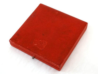 Coffret Medaille pour service rendu - Restauration militaire - Strasbourg 1900.
Dessous du coffret.