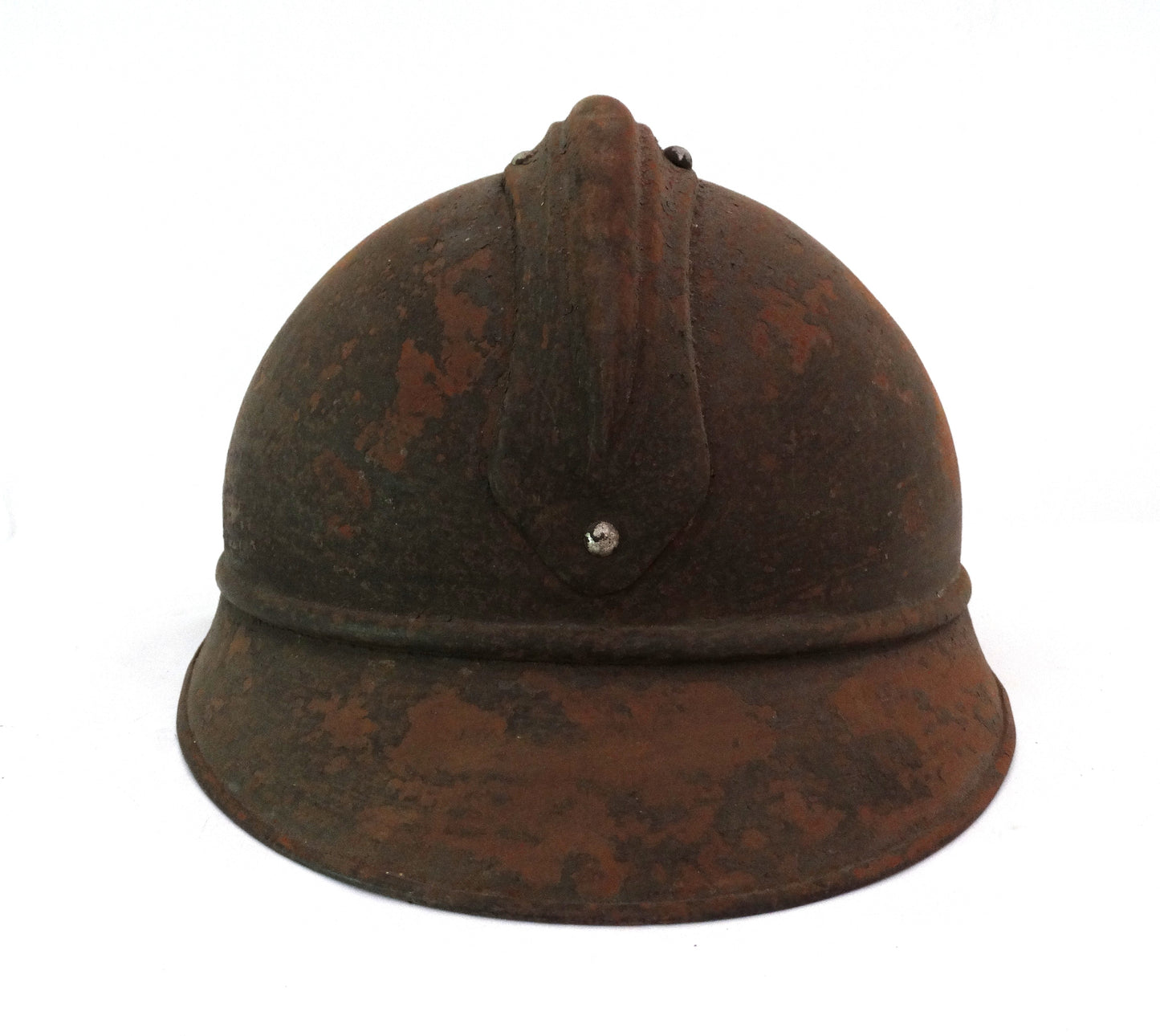 Coque de Casque Adrian Modèle 1915 – Avec Jugulaire.
Vue intégrale de dos.