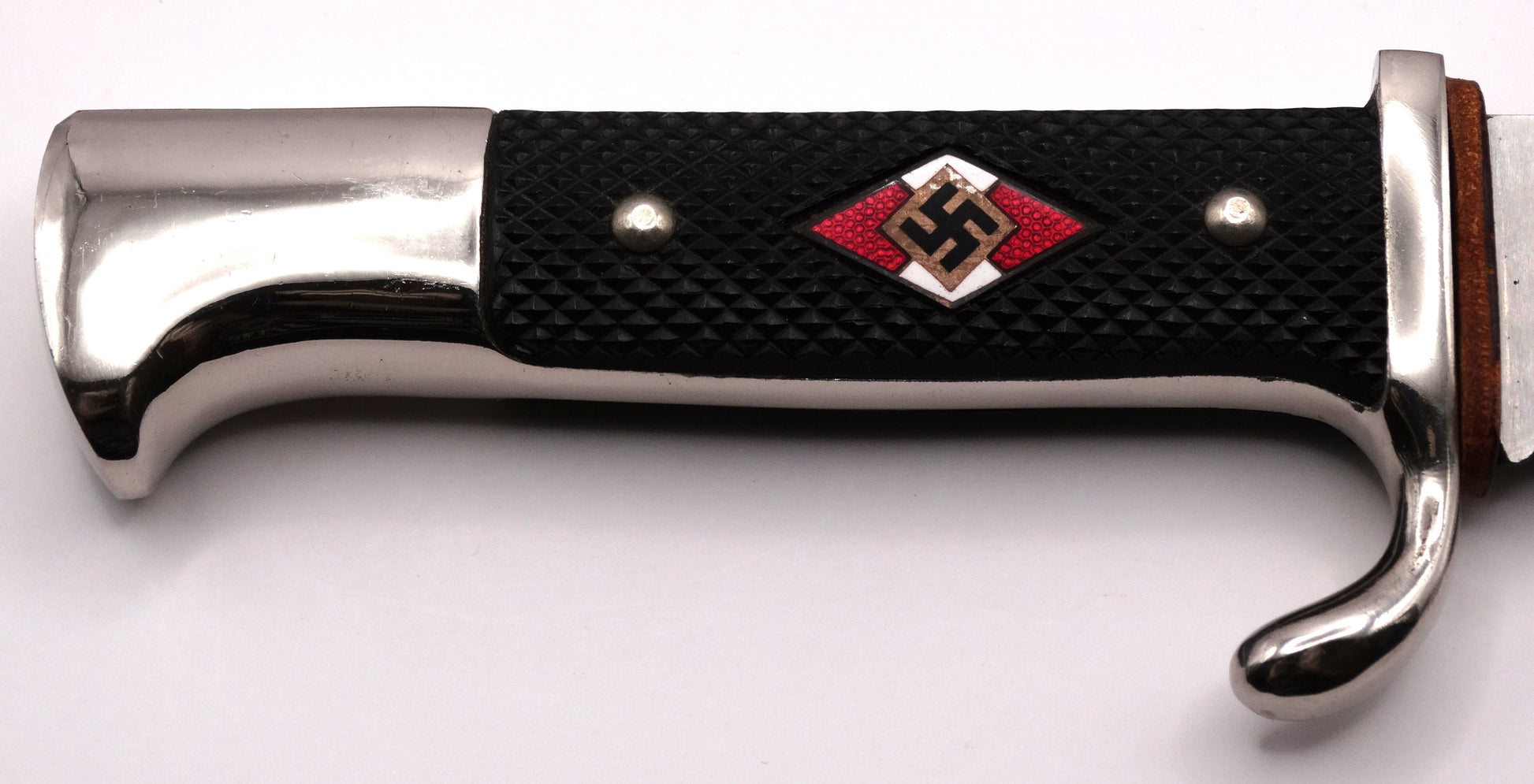 Couteau Hitlerjugend HJ 1933 Authentique H. & F. Lauterjung Solingen – Blut und Ehre.
Zoom sur manche face A.