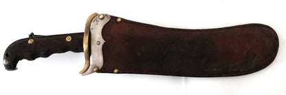 Couteau Hospital Corps M1905 | Springfield Armory USA.
Vue intégrale dans fourreau face A