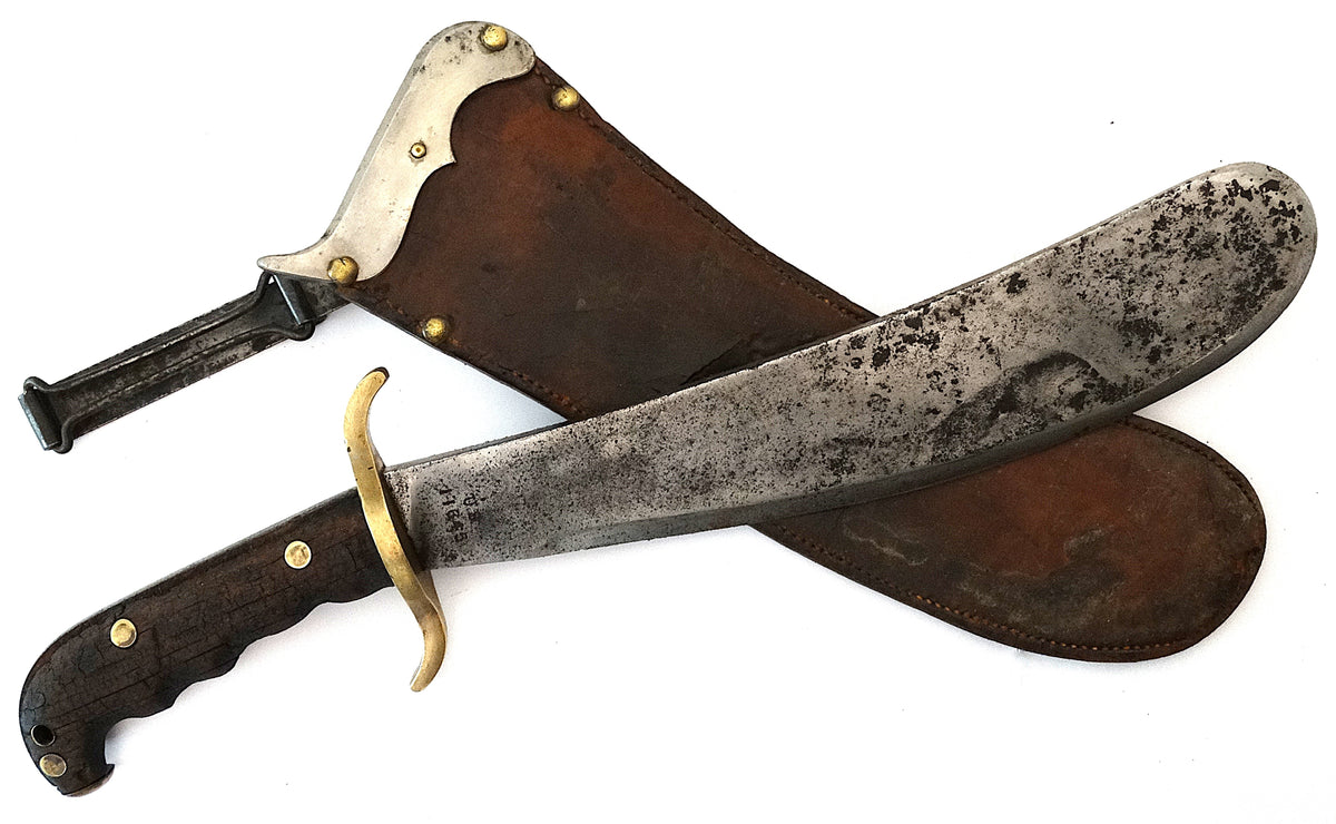 Couteau Hospital Corps M1905 | Springfield Armory USA.
Vue intégrale hors fourreau, artistique.
