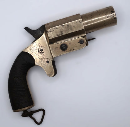 FRANCE. Pistolet lance-fusée court Chobert Paris – Première Guerre mondiale