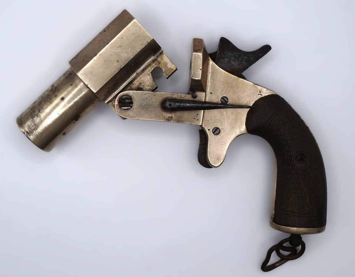 FRANCE. Pistolet lance-fusée court Chobert Paris – Première Guerre mondiale