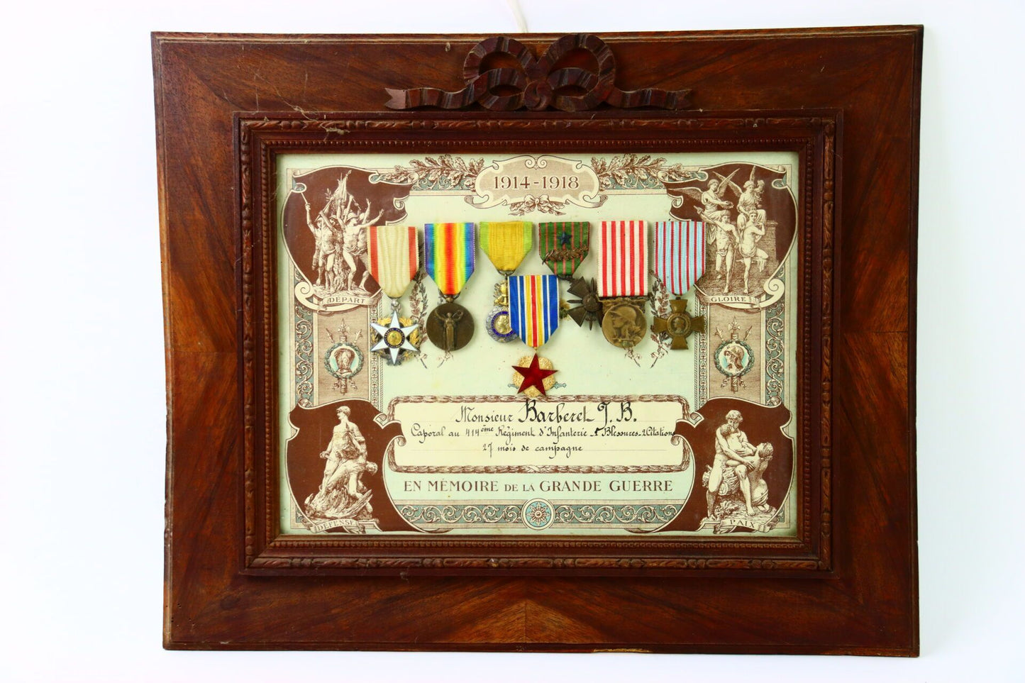 En mémoire de la Grande Guerre – Caporal Barberet J.-B., 414e Régiment d’Infanterie.
Vue intégrale de face.