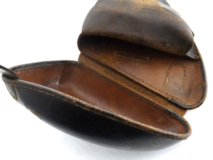 Étui “Jambon” Modèle 1909 pour Revolver MAS 1892 – Militaria Français Authentique.
Zoom sur intérieur de l'étui.