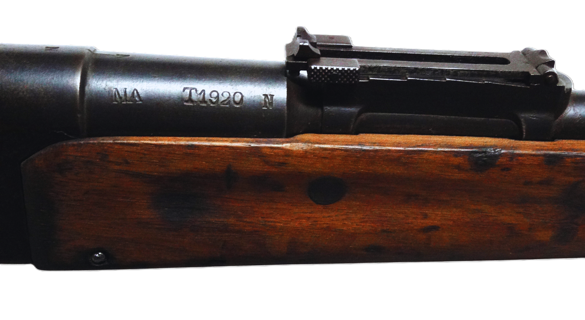 Fusil Lebel Modèle 1886-93 – Calibre d’origine 8×51 R – Manufacture de Tulle (1920).
Zoom sur marquage du canon MA T1920 N avec sa hausse.