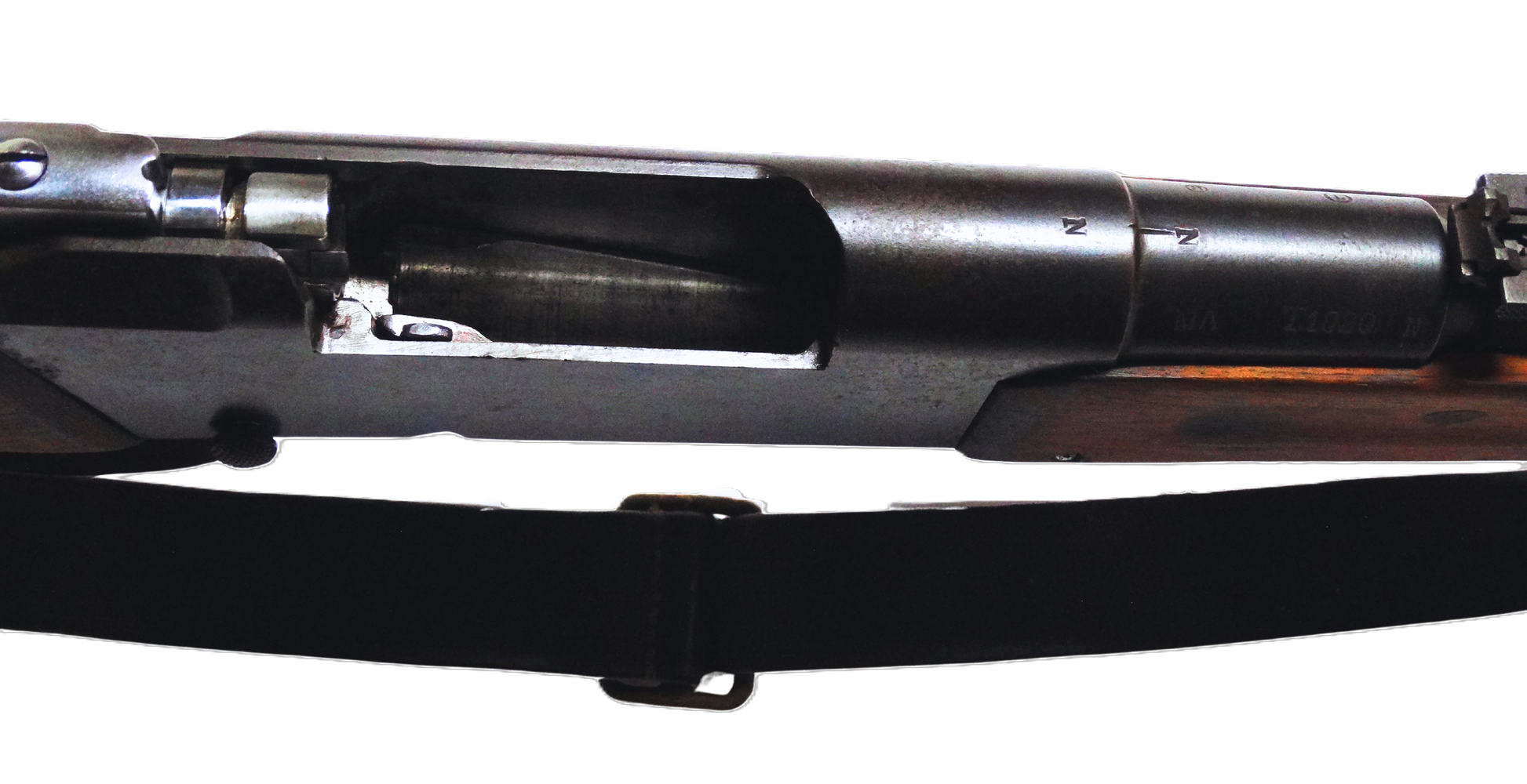 Fusil Lebel Modèle 1886-93 – Calibre d’origine 8×51 R – Manufacture de Tulle (1920).
Vue du dessus du boitier de culasse ouvert avec marquage balle N sur le canon.