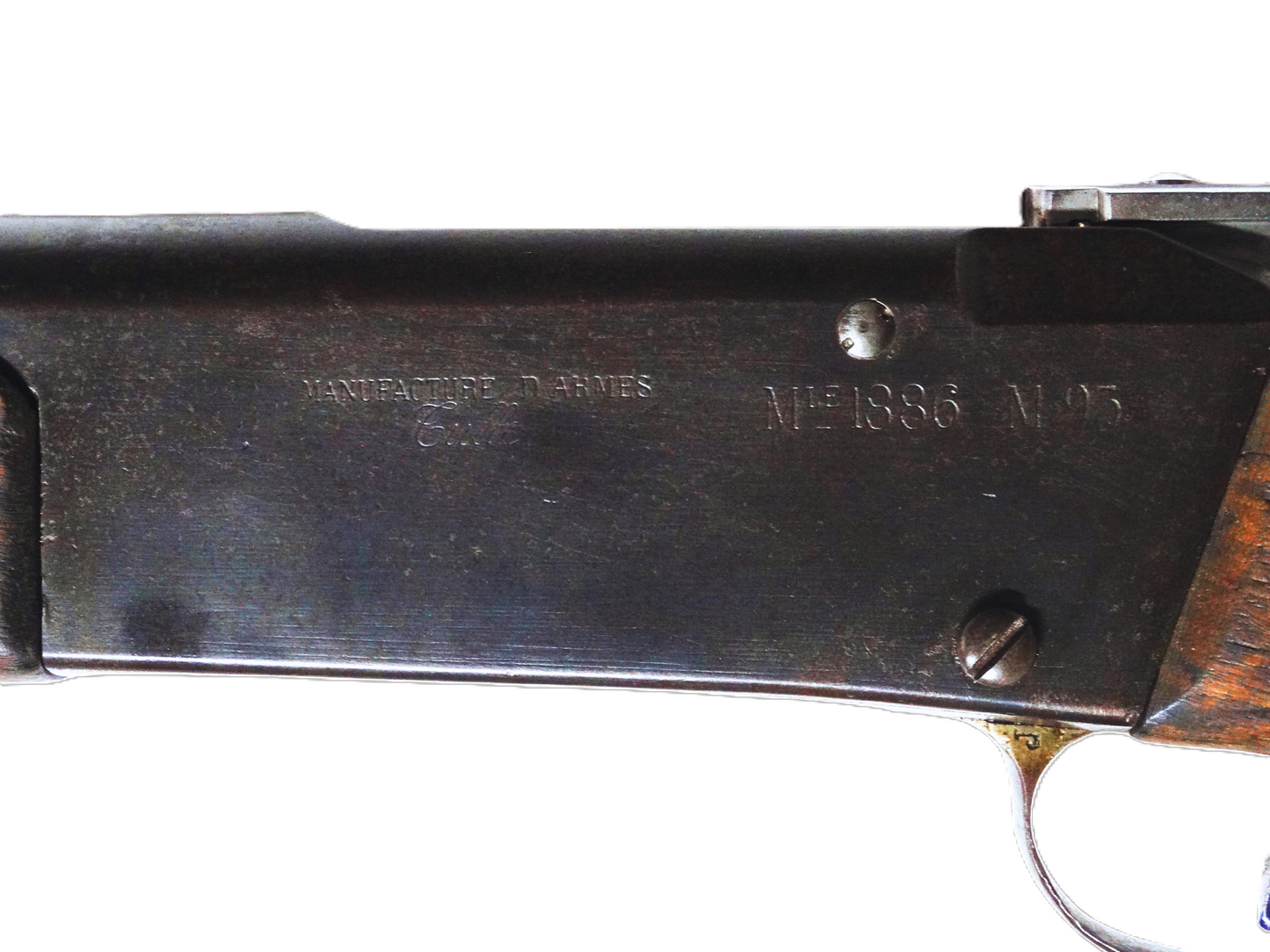 Fusil Lebel Modèle 1886-93 – Calibre d’origine 8×51 R – Manufacture de Tulle (1920).
Zoom sur marquage du boitier de culasse.