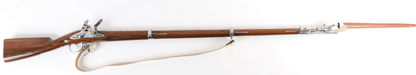 FusilModèle 1777 corrigé An IX – Réplique avec sangle baionnette et couvre baionnette.