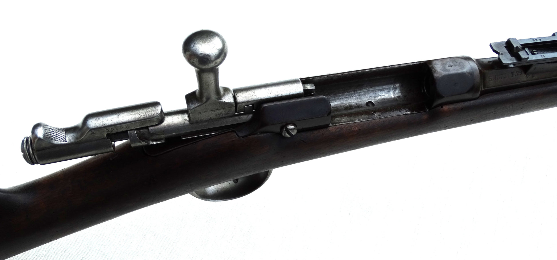 Fusil d’infanterie Gras 1866/74 (transformation réglementaire du Chassepot 1866). culasse ouverte du dessus