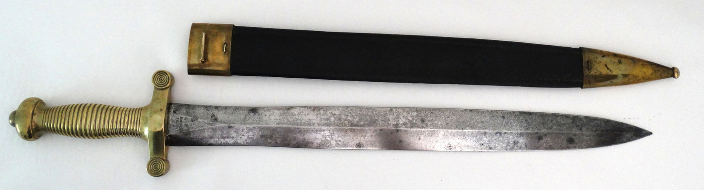 Glaive d’Infanterie Modèle 1831 - Lame Klingenthal Coulaux Frères & Fourreau.
Vue intégrale hors fourreau face A.