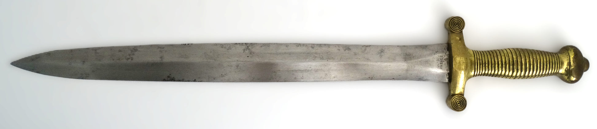 Glaive d’infanterie modèle 1831 – Arme de collection française authentique.
Vue intégrale glaive et marquage sur lame.