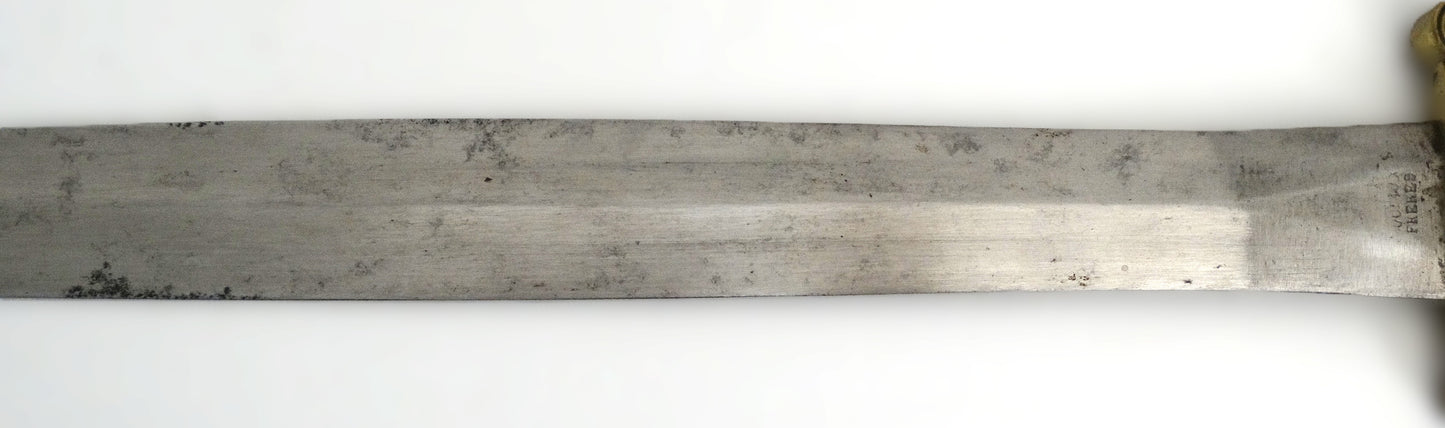 Glaive d’infanterie modèle 1831 – Arme de collection française authentique.
Zoom sur lame et marquage.