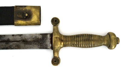 Glaive pompier modèle 1831 avec fourreau. Zoom sur manche coté gauche.