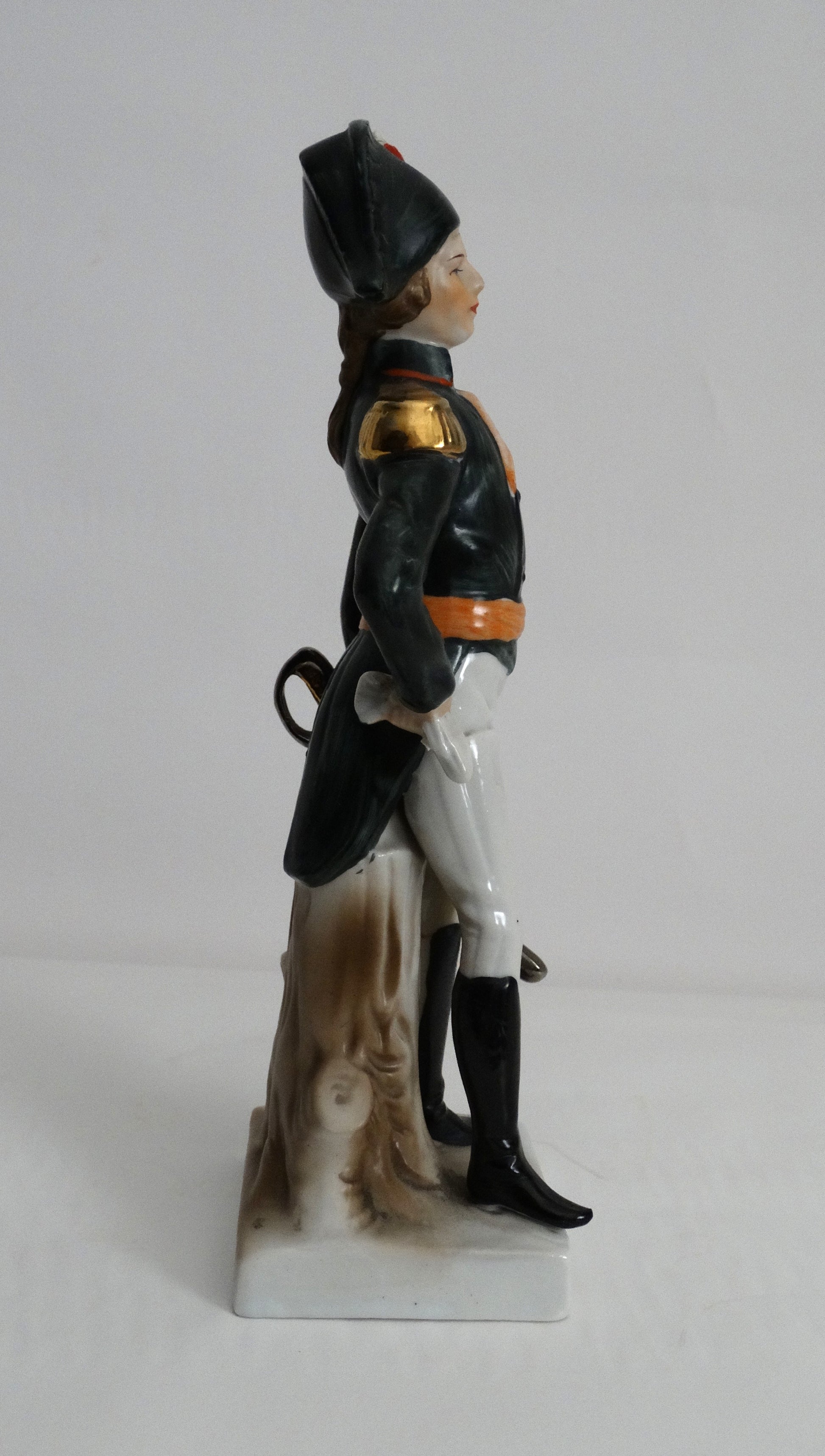 Maréchal de l’Empire, vue intégrale de droite.