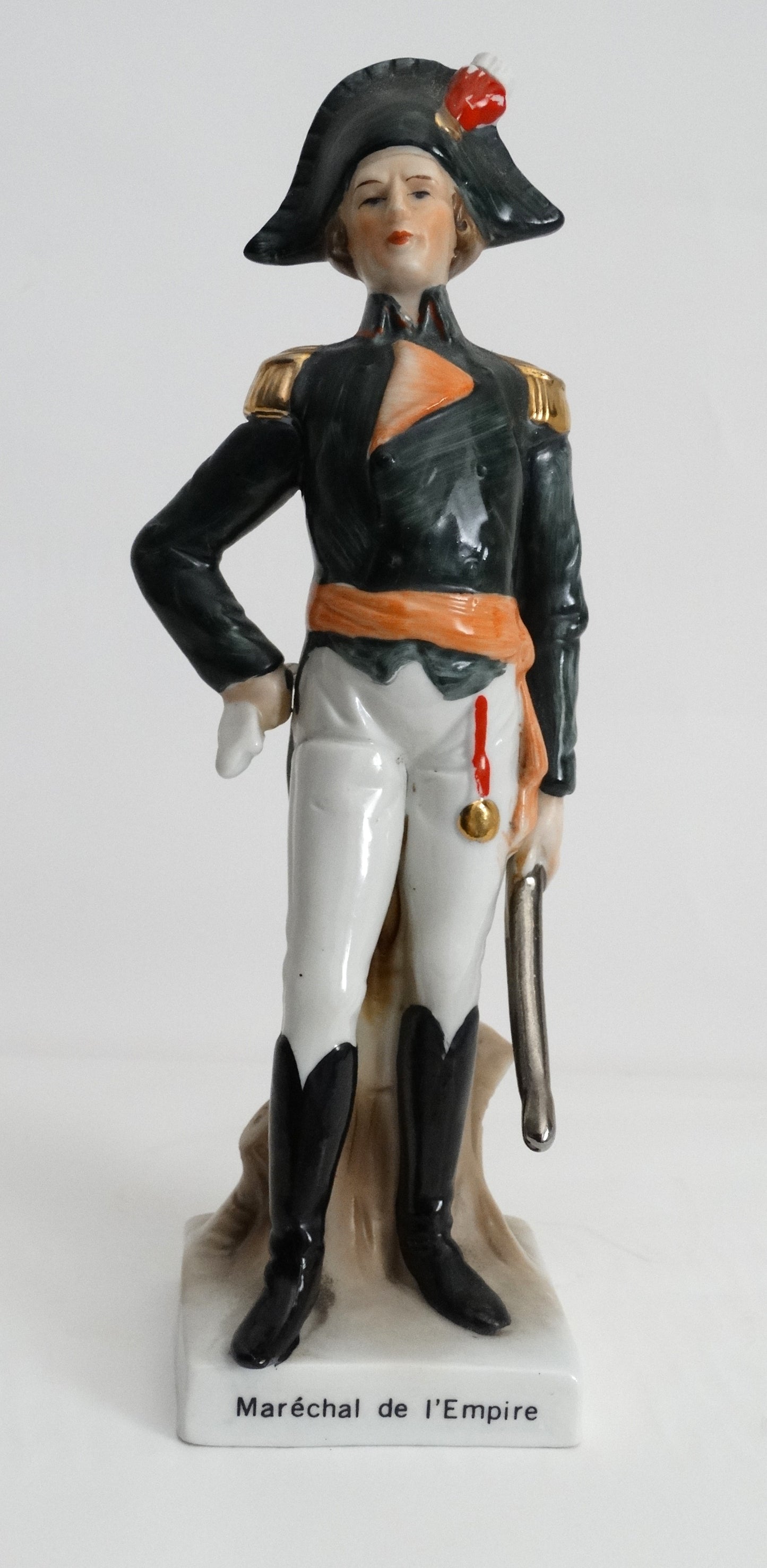 Maréchal de l’Empire, vue intégrale de face.