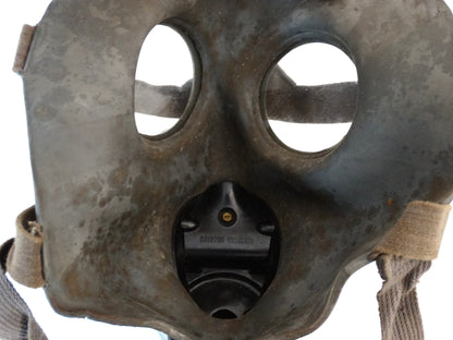 Masque à gaz tchèque 1939 – Objet militaire authentique.
Vue intérieur du masque.