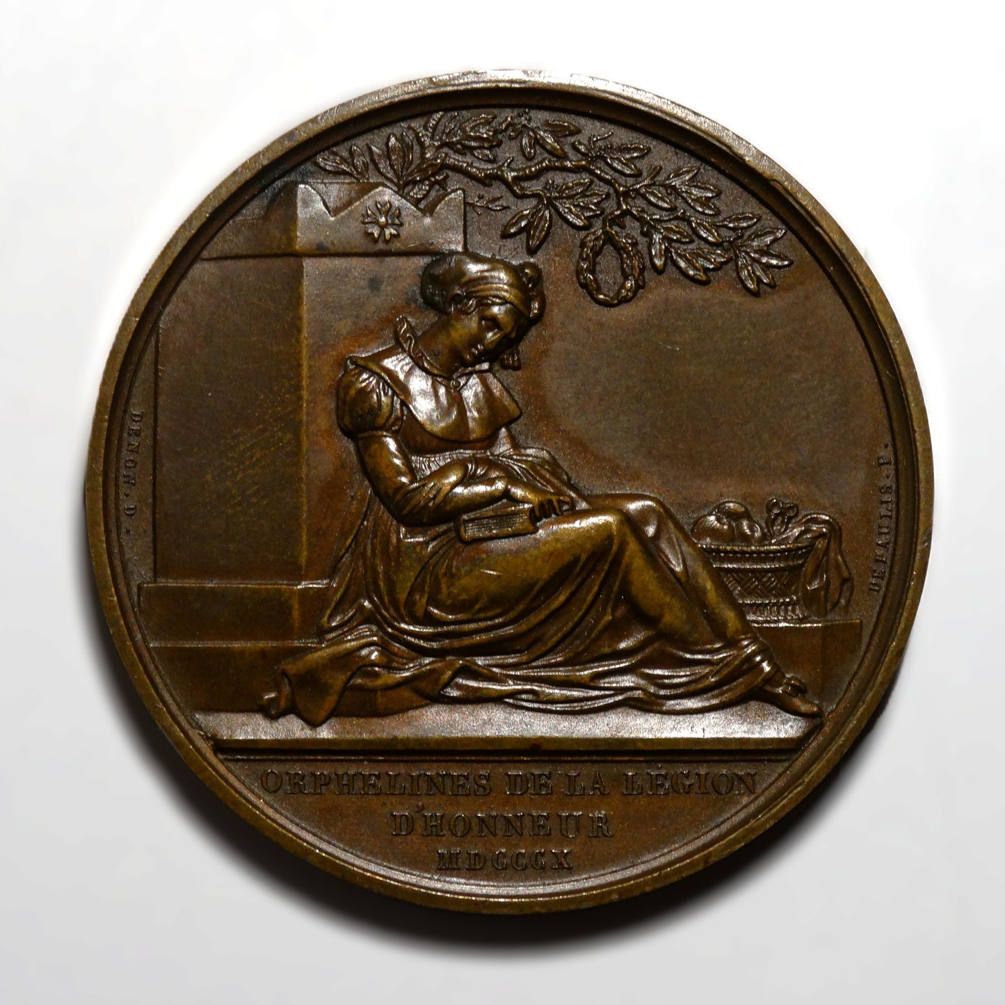 Médaille "Orphelines de la Légion d’honneur" 1810. 